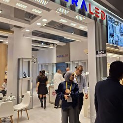 Фотоотчет с осенней выставки Istanbul Jewelry Show 2025: ювелирные изделия и технологии