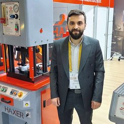 Фотоотчет с весенней выставки Istanbul Jewelry Show 2025: от оборудования до готовых украшений