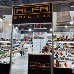 Фотоотчет с весенней выставки Istanbul Jewelry Show 2025: от оборудования до готовых украшений