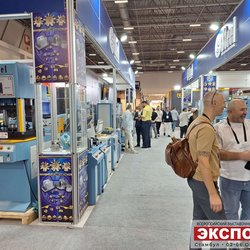 Фотоотчет с осенней выставки Istanbul Jewelry Show 2025: ювелирные изделия и технологии