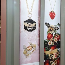 Фотоотчет с осенней выставки Istanbul Jewelry Show 2025: ювелирные изделия и технологии
