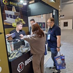Фотоотчет с осенней выставки Istanbul Jewelry Show 2025: ювелирные изделия и технологии
