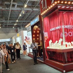 Фоторепортаж с выставки "Istanbul Jewelry Show'  October 2024"