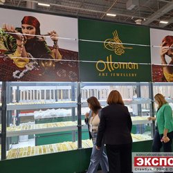 Фотоотчет с осенней выставки Istanbul Jewelry Show 2025: ювелирные изделия и технологии