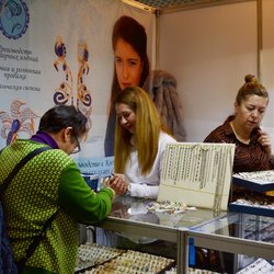Фотоотчет с выставки УралЮвелир. Подарки 2020