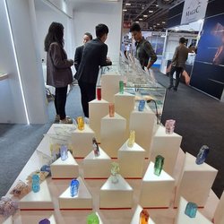 Фотоотчет с весенней выставки Istanbul Jewelry Show 2025: от оборудования до готовых украшений