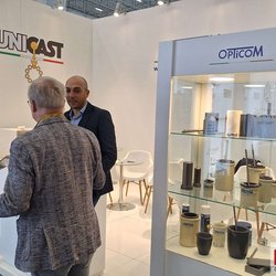 Фотоотчет с весенней выставки Istanbul Jewelry Show 2025: от оборудования до готовых украшений