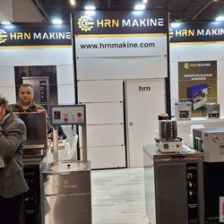 Фотоотчет с весенней выставки Istanbul Jewelry Show 2025: от оборудования до готовых украшений