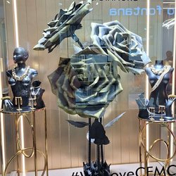 Фотоотчет с весенней выставки Istanbul Jewelry Show 2025: от оборудования до готовых украшений