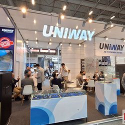 Фотоотчет с весенней выставки Istanbul Jewelry Show 2025: от оборудования до готовых украшений