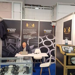 Фотоотчет с весенней выставки Istanbul Jewelry Show 2025: от оборудования до готовых украшений