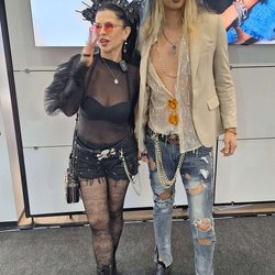 Фотоотчет с весенней выставки Istanbul Jewelry Show 2025: от оборудования до готовых украшений