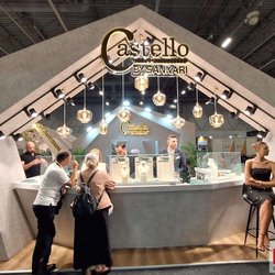 Фотоотчет с весенней выставки Istanbul Jewelry Show 2025: от оборудования до готовых украшений