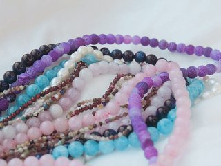 Сборка и плетение бус, браслетов