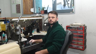 От торгового прилавка к священным реликвиям: история ювелира Александра Савенко