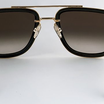 BOSS-LVV: Солнцезащитные мужские очки, цепочка, три браслета со вставками из черного и железного дерева.