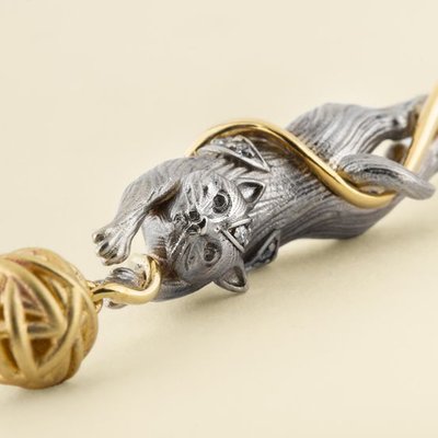 Игривый котёнок