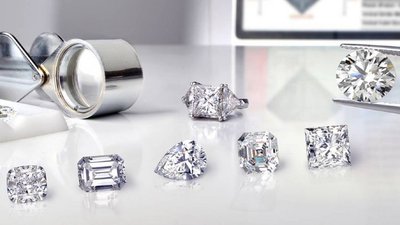 Ювелиры все чаще заменяют натуральные бриллианты синтетическими