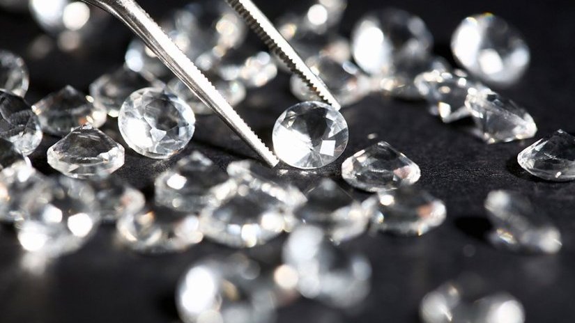 Как отказ De Beers от искусственных бриллиантов повлияет на мировой рынок