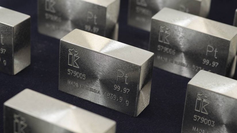 Платина вместо золота: Цены на благородный металл растут