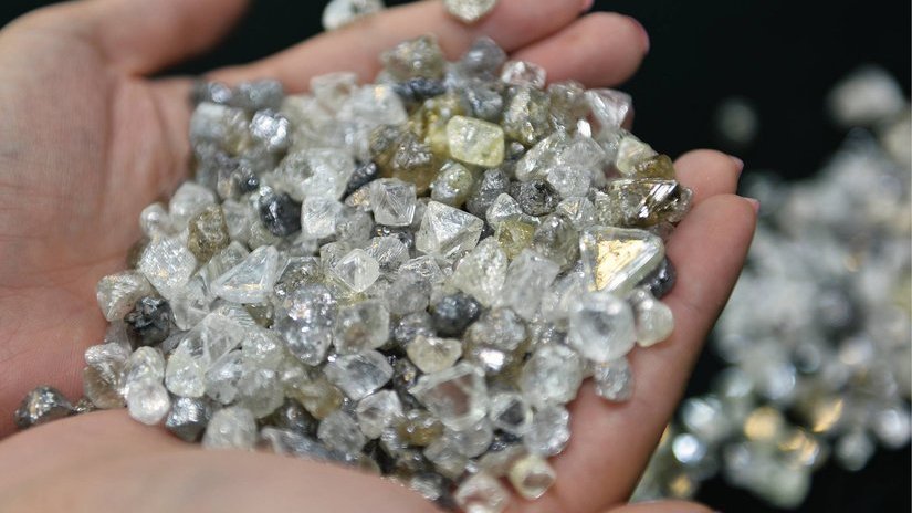 Санкции против российских алмазов создают риски для рынка США