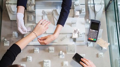 Ювелирный рынок России сокращается?