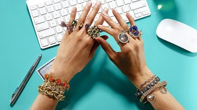 Онлайн-продажи ювелирных изделий выросли более чем на 40% по итогам 2023 года