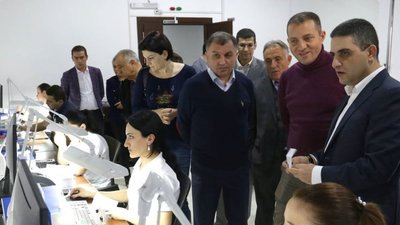 Министр экономики Армении обсудил с ювелирами планы по развитию отрасли