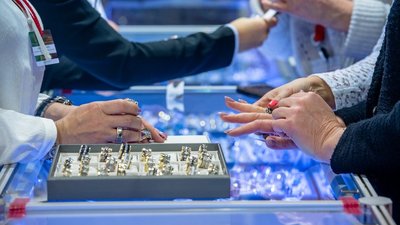 Ювелирный рынок России превысил 365 млрд рублей