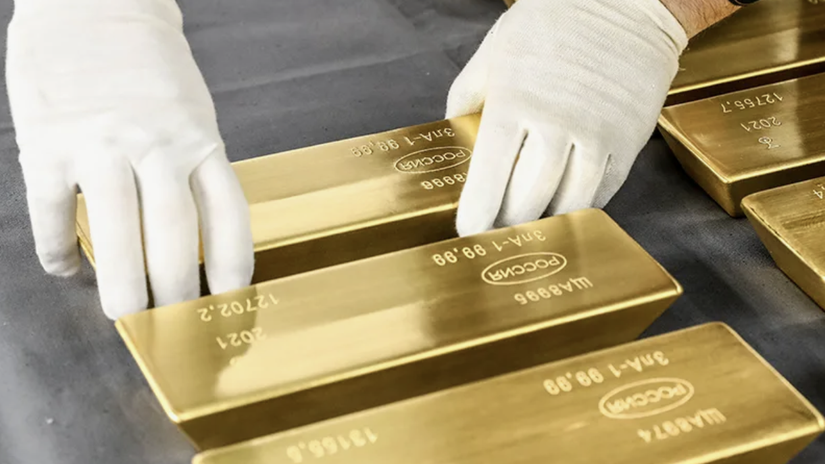 ФТС зафиксировала кратное увеличение вывоза золота в слитках из России