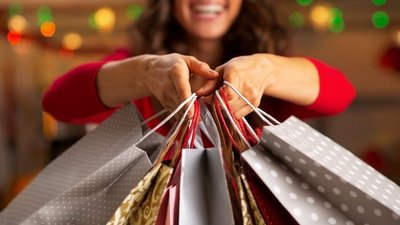 Аналитика: Кризис доходов не отразился на желании россиян совершать покупки