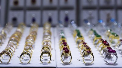 Минфин РФ: доля "теневого оборота" ювелирного рынка России в 2020 году составила 50%