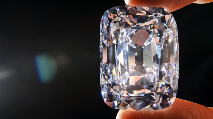 Сайтхолдеры начали скупать дорогие бриллианты