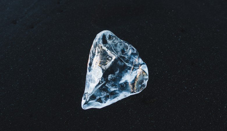 Синтез крупных алмазов ювелирного качества освоили новосибирские ученые