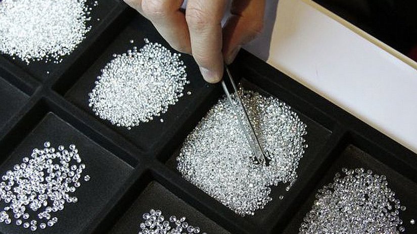 Интерес к бриллиантам в России снижается