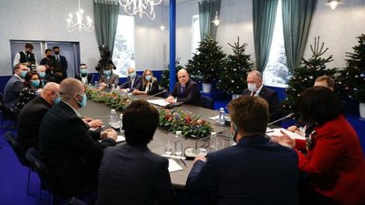 Премьер-министр России Михаил Мишустин встретился с ювелирами из Якутии