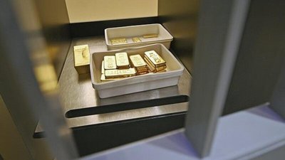 Индия вывезла золото из Великобритании