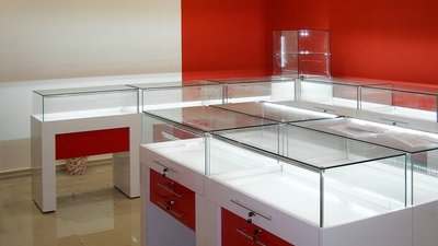 Кризис без прикрас: Ювелирные сети сокращают число магазинов