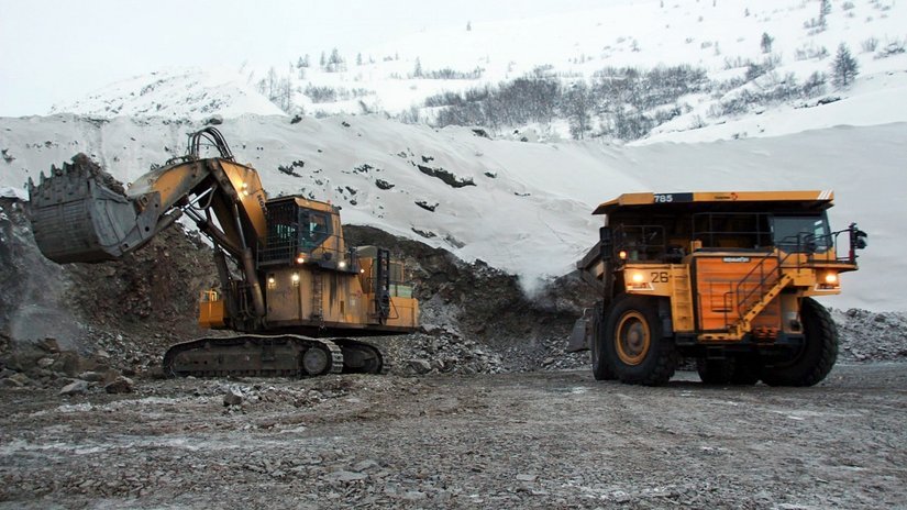 Снижение добычи золота и серебра в Магаданской области в январе назвали плановым