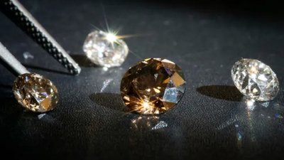 Алмазная отрасль «в биде», поскольку цены на выращенные в лаборатории драгоценные камни продолжают падать