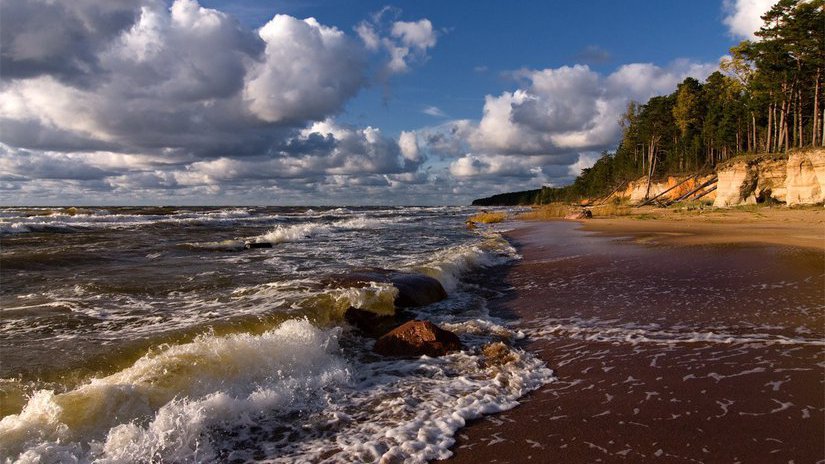 Янтарный комбинат заплатил 13,2 млн рублей за ущерб Балтийскому морю