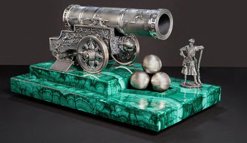 Ювелирный дом CHAMOVSKIKH передал драгоценную миниатюру памятника русской артиллерии «Царь-пушка» на аукцион Екатерининской Ассамблеи