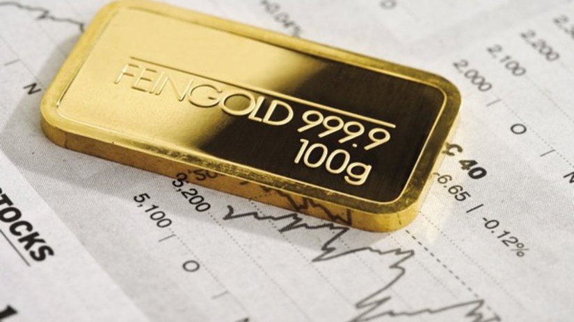 Фьючерсы на золото подорожали до максимума с 2012 года