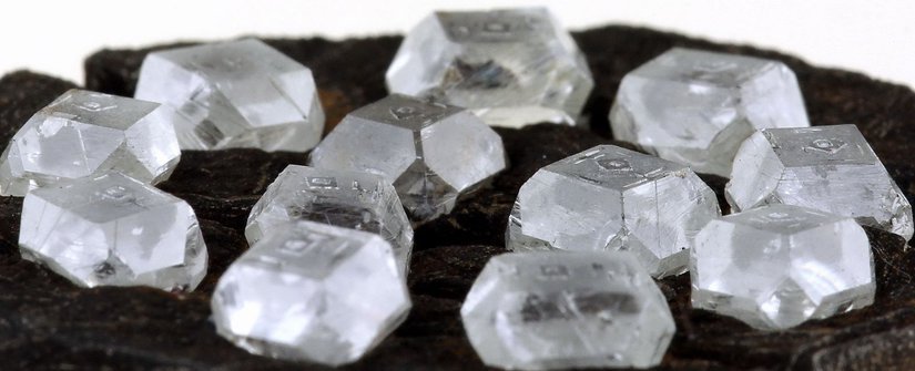 С 2019 по 2024 год рынок синтетических алмазов ежегодно будет расти на 7,85%