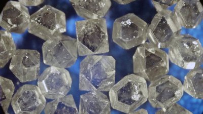 Получены кристаллы сверхчистого синтетического алмаза для квантовой сенсорики