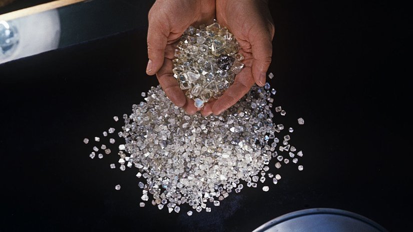 Индийские чиновники обсудили с Госдепом США санкции против российских алмазов