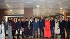 Выдающимся ювелирам и художникам вручили нагрудные знаки «Бриллиант Якутии»