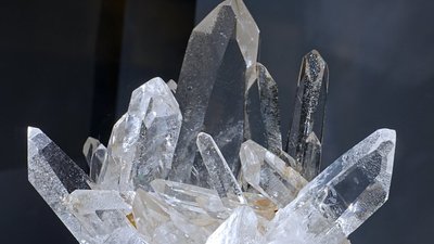 Миллениалы выбирают горный хрусталь