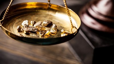 Цена золота может вернуться к прошлогодним рекордам