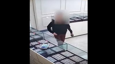 Украшения с бриллиантами на миллион тенге украла в Нур-Султане постоянная клиентка салона